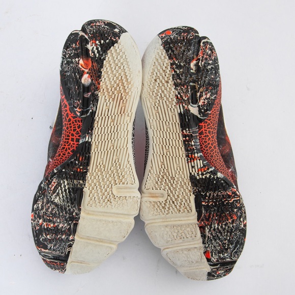 Nike KD 8 Christmas boy’s low top sneaker split design red & black graphic 7Y - Picture 16 of 16